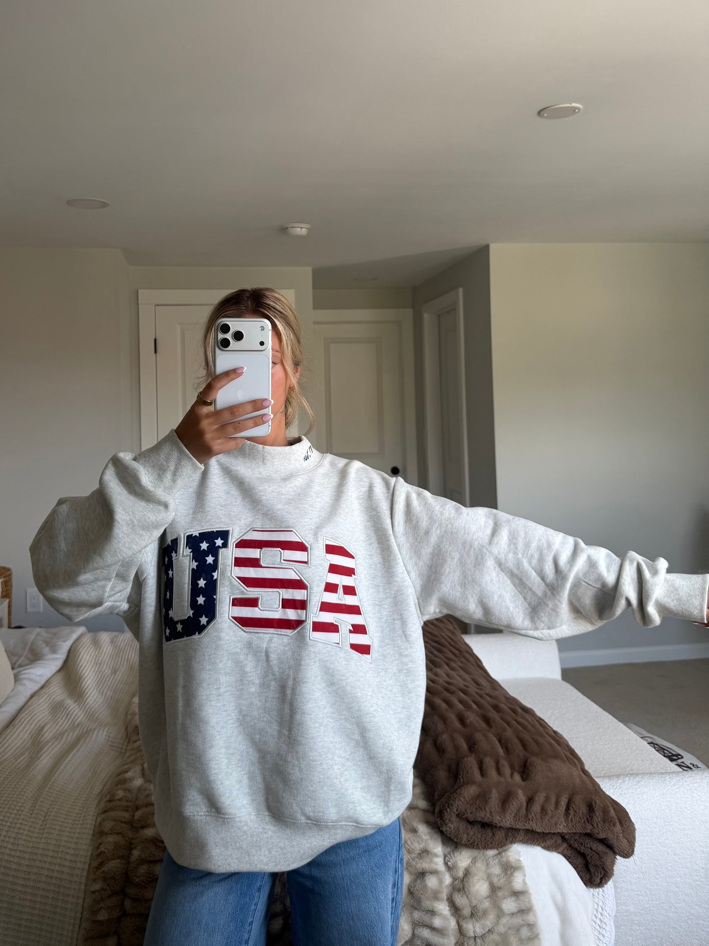 PRE-ORDER (SHIPS AUGUST) USA mockneck