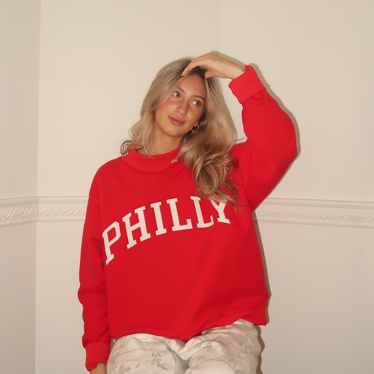 RED PHILLY MOCKNECK