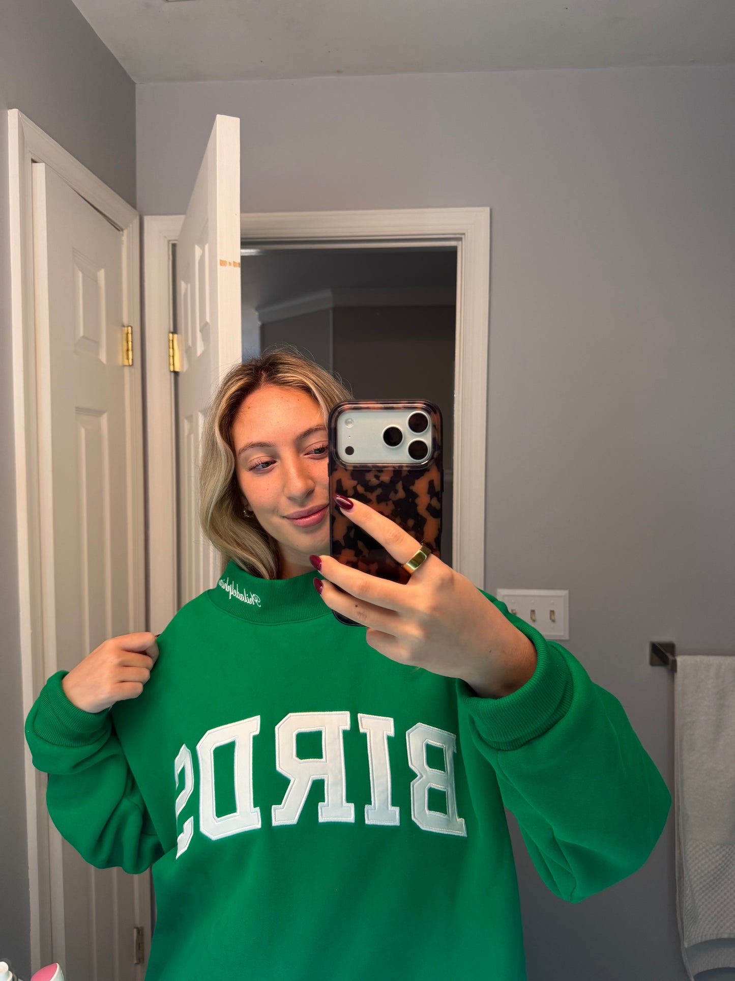 KELLY MOCKNECK